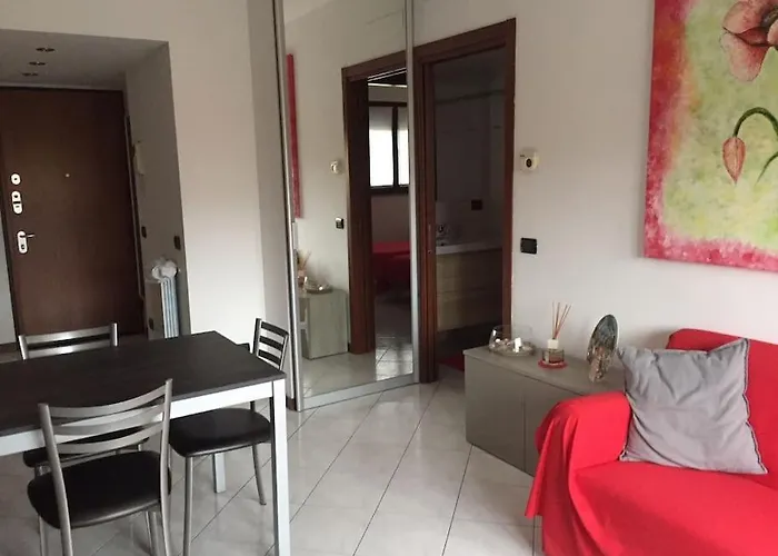 Flat Overlooking The Park Mediolan