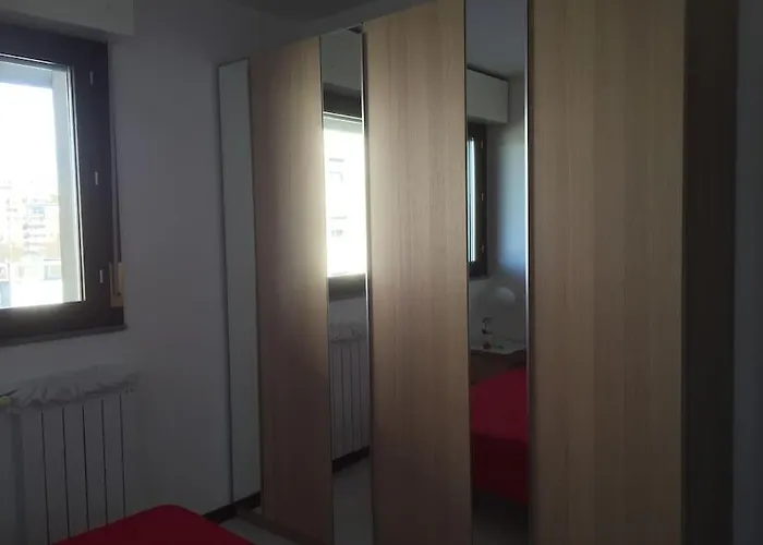 Flat Overlooking The Park Apartament Mediolan