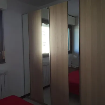 Flat Overlooking The Park Апартаменты Милан