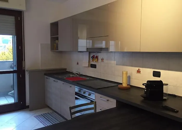 Flat Overlooking The Park *